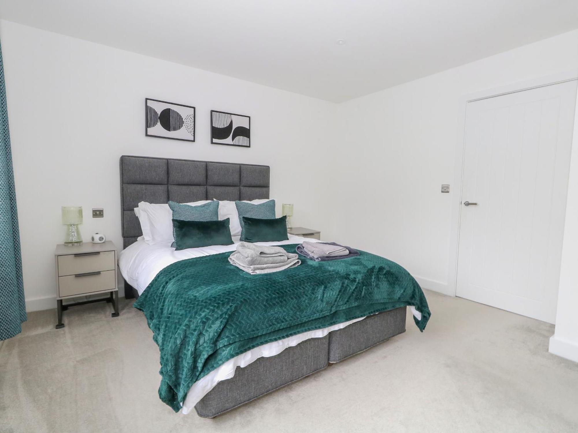 66A Danecourt Road Villa Poole Esterno foto