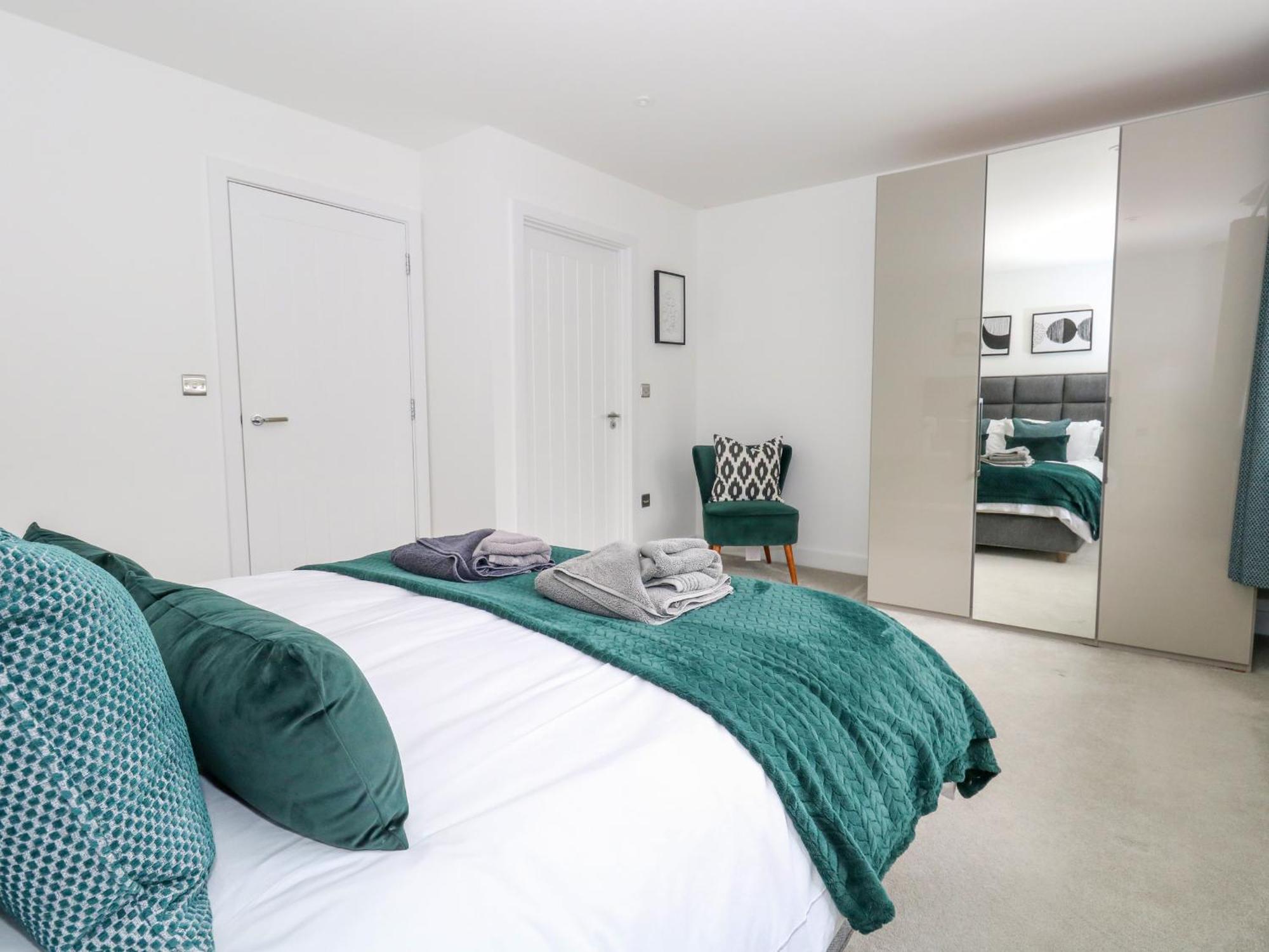 66A Danecourt Road Villa Poole Esterno foto