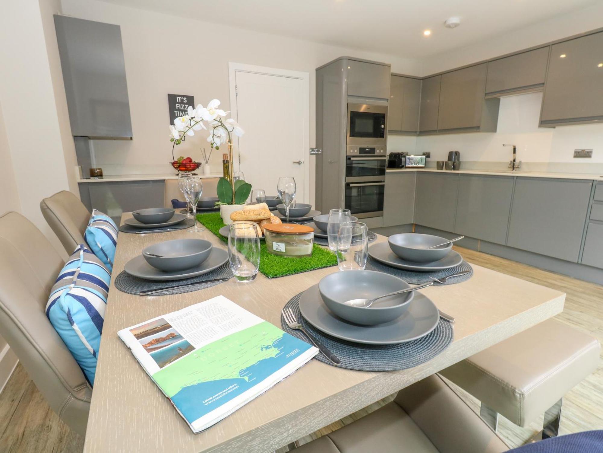 66A Danecourt Road Villa Poole Esterno foto